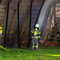 201011_brand_groebern_feuerwehr_23.jpg